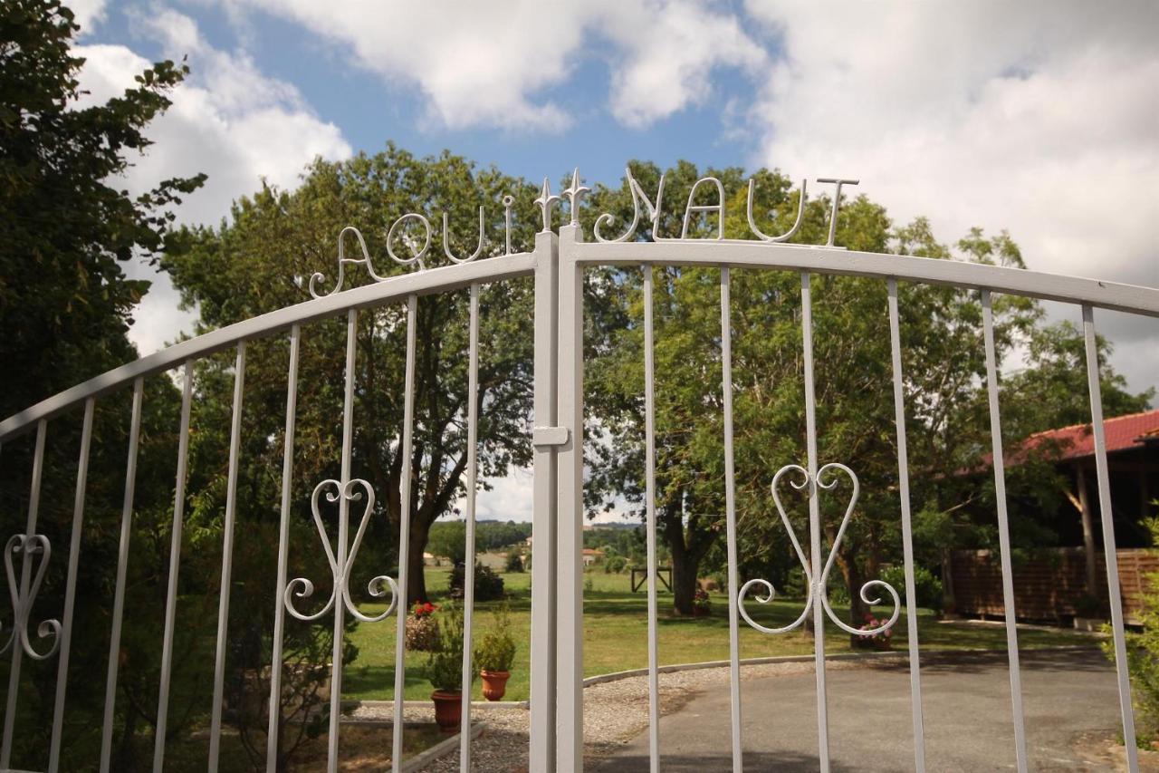 Ferme Aquinaut - Le Paradis Montesquieu-Volvestre エクステリア 写真